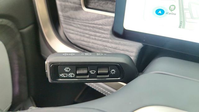 Used 2024 Rivian R1S Adventure AWD/4WD image 46