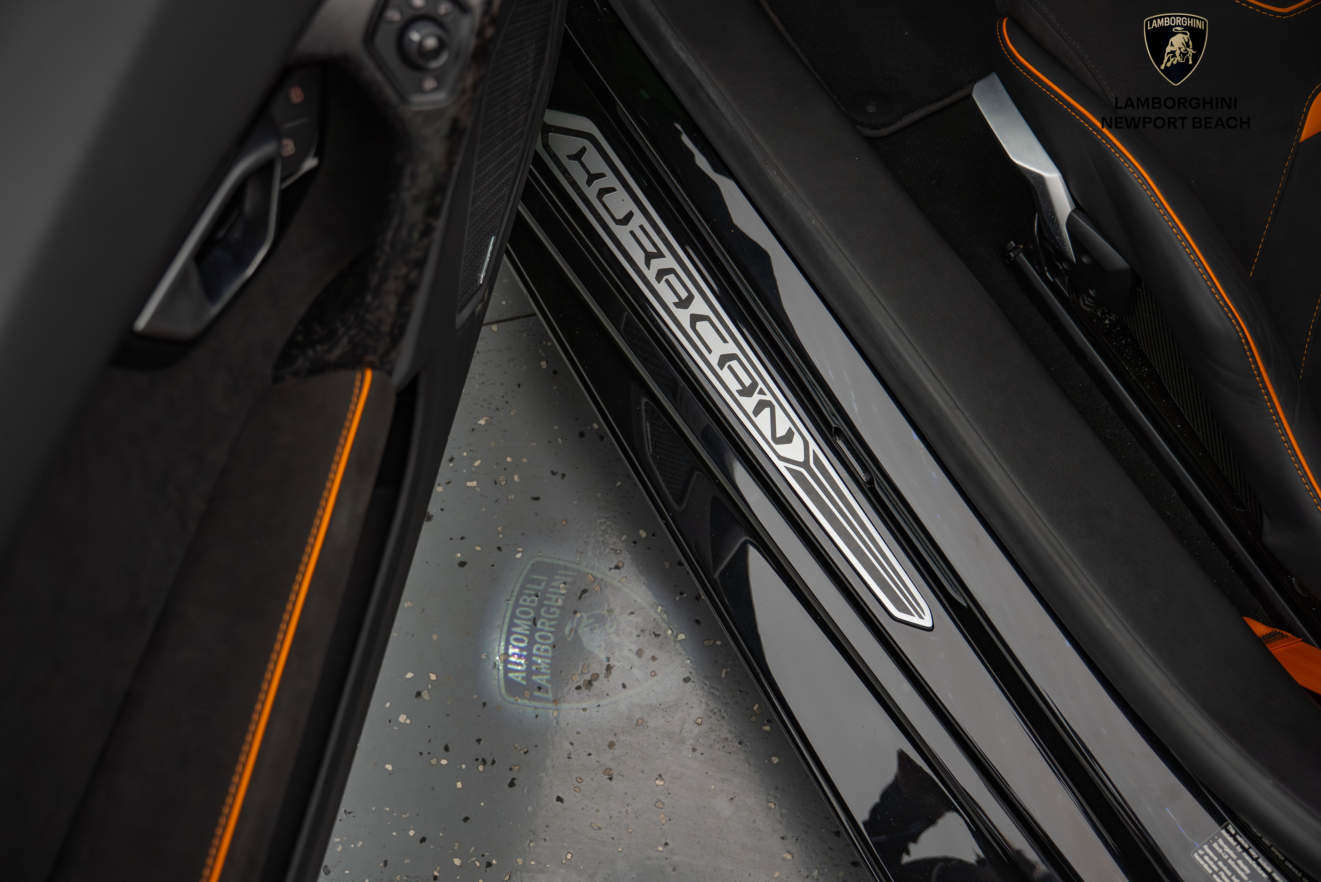 Used 2020 Lamborghini Huracan EVO image 28