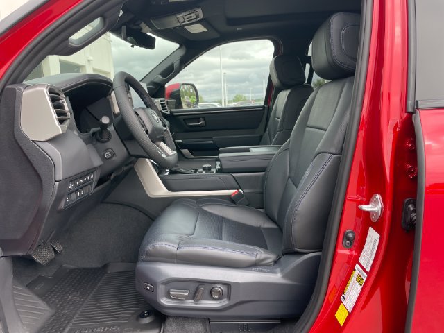 New 2026 Toyota Tundra Platinum w/ Tow Tech Package AWD/4WD image 19