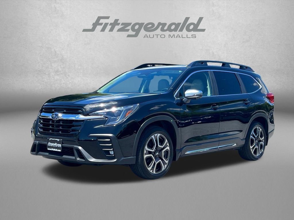 Used 2023 Subaru Ascent Limited w/ Technology Package AWD/4WD image 2