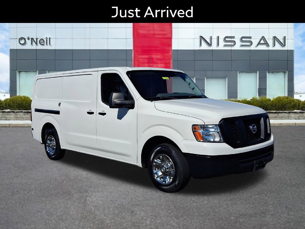 Used 2018 Nissan NV 2500 SV RWD image 1