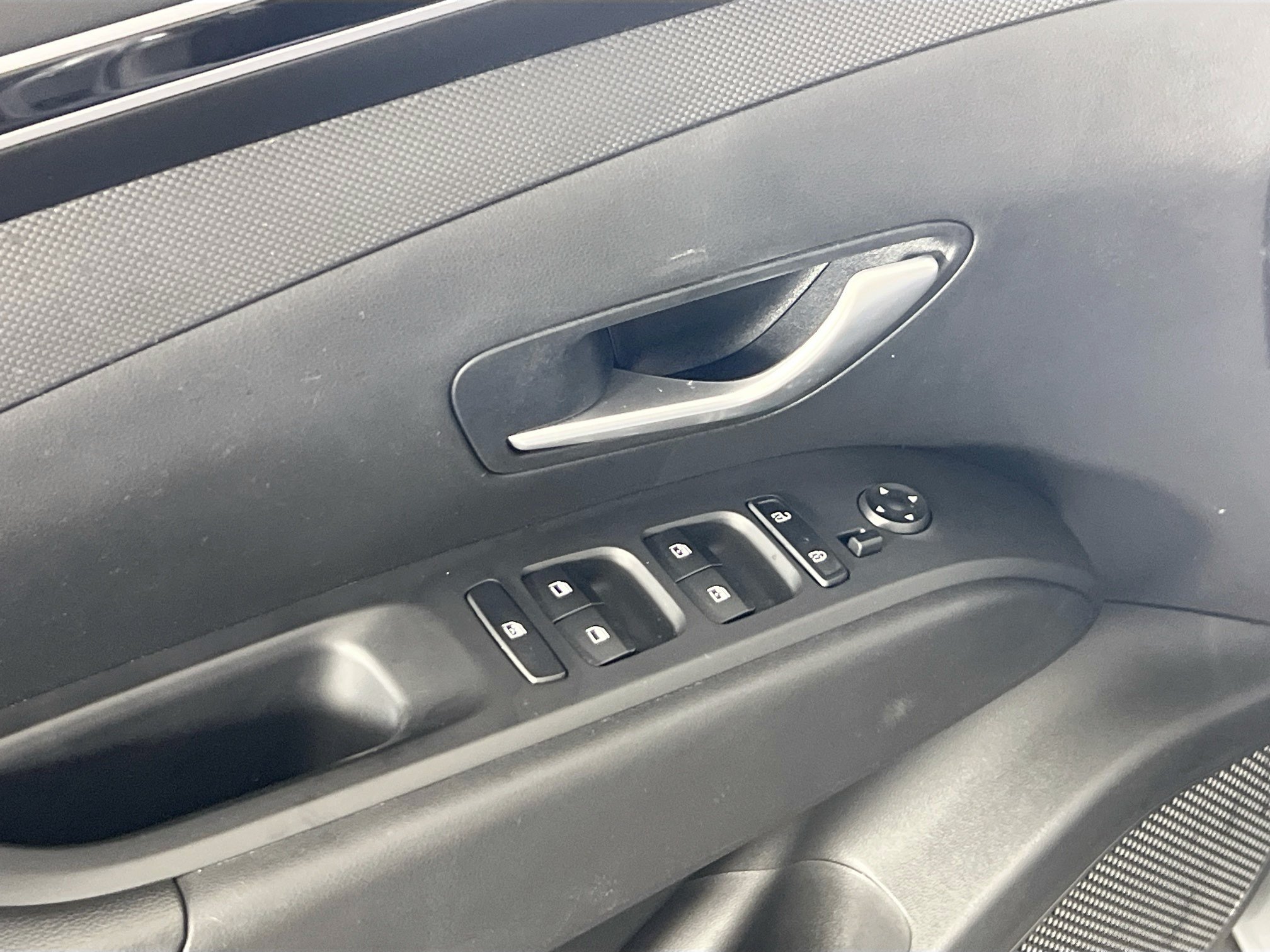 Used 2023 Hyundai Tucson SEL w/ Cargo Package AWD/4WD image 17