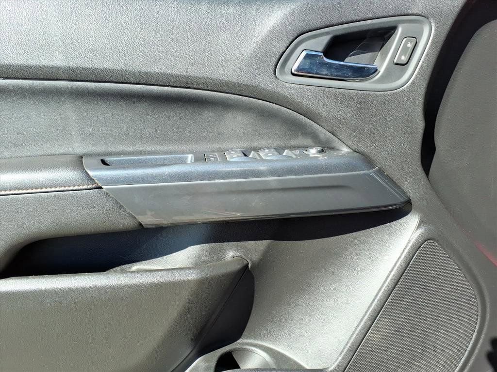 Used 2021 GMC Canyon AT4 w/ Trailering Package image 11