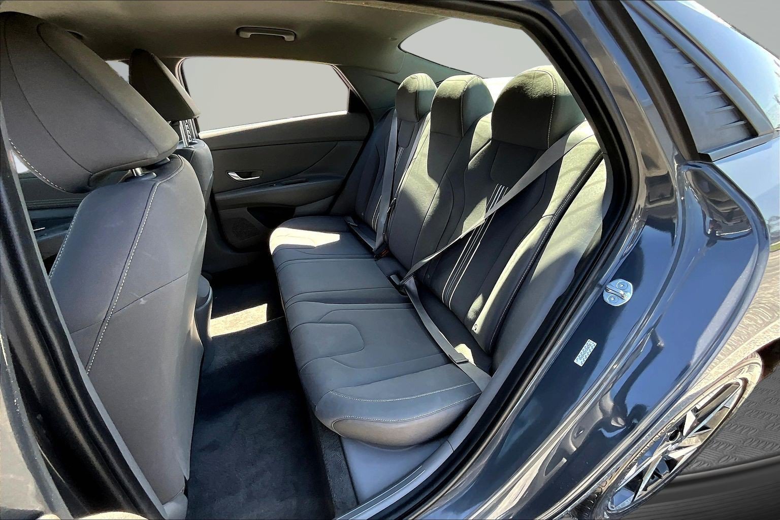 Used 2023 Hyundai Elantra SEL w/ Convenience Package FWD image 19