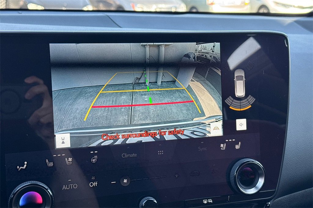 Used 2023 Lexus NX 350h 350h Premium image 18