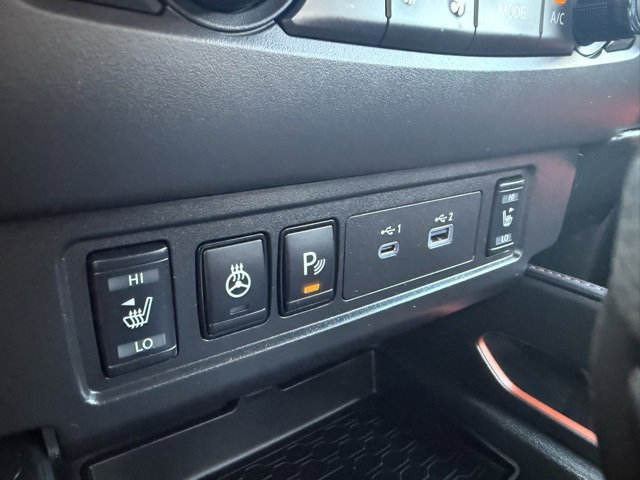 Used 2023 Nissan Frontier PRO-4X w/ Pro-4X Premium Package image 31