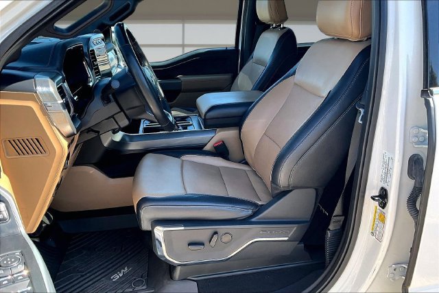 Used 2023 Ford F150 Lariat w/ Trailer Tow Package AWD/4WD image 25