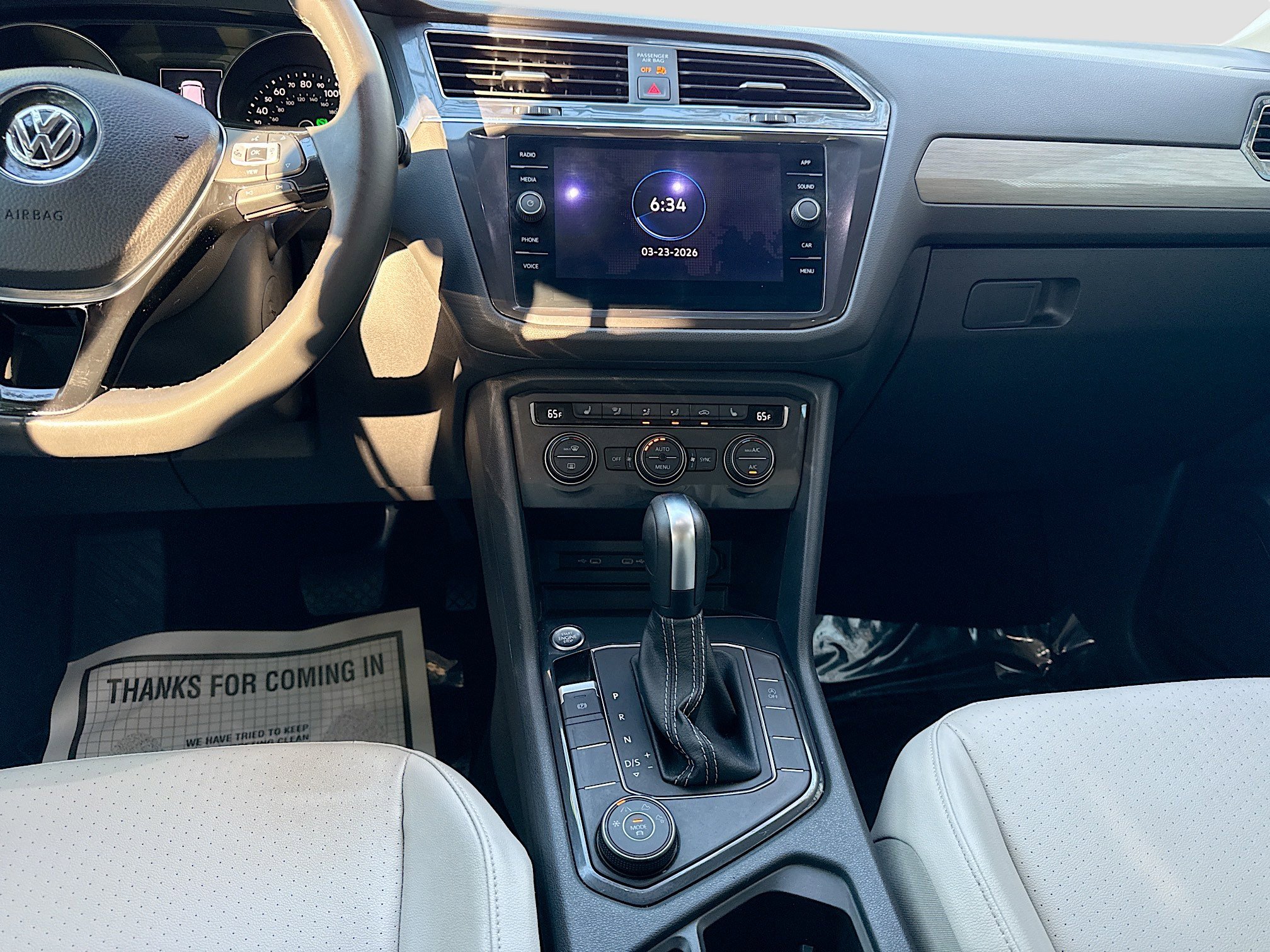 Used 2021 Volkswagen Tiguan SE w/ Panoramic Sunroof Package image 17