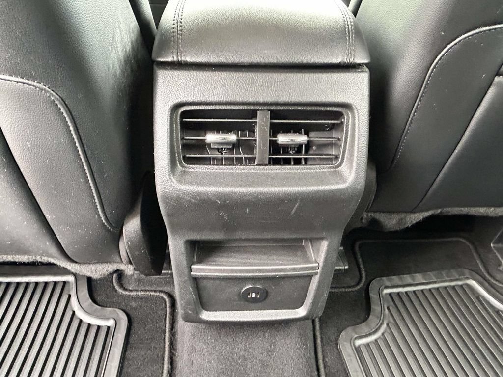 Used 2023 Ford Edge SEL AWD/4WD image 10