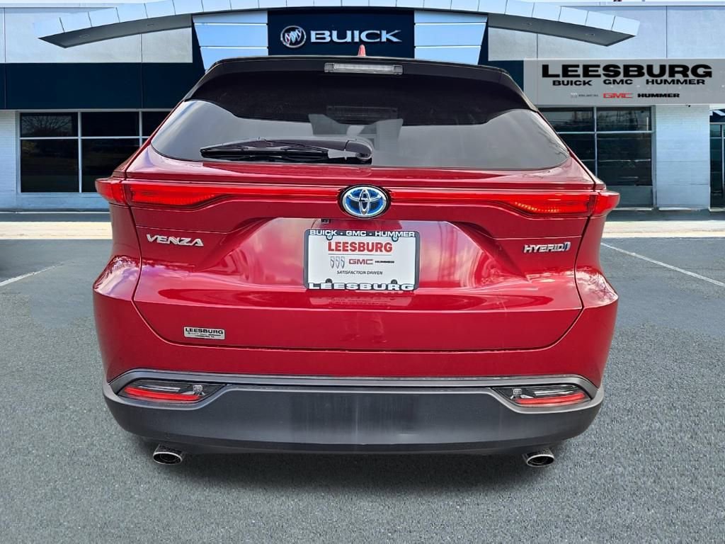 Used 2021 Toyota Venza LE image 6