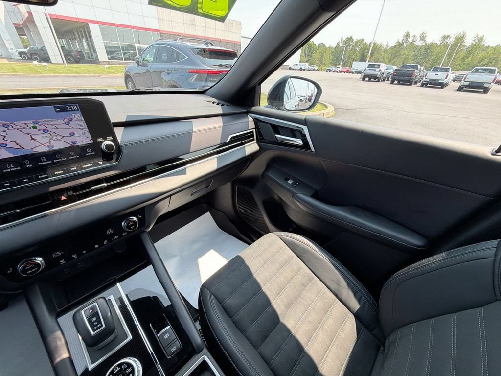 Used 2023 Mitsubishi Outlander SE Black Edition AWD/4WD image 11