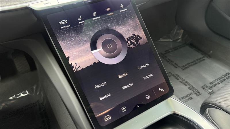 Used 2024 Lucid Air Touring AWD/4WD image 38
