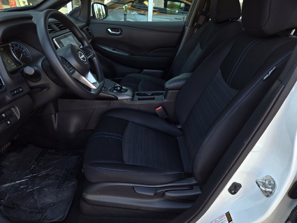 Used 2024 Nissan Leaf S FWD image 17