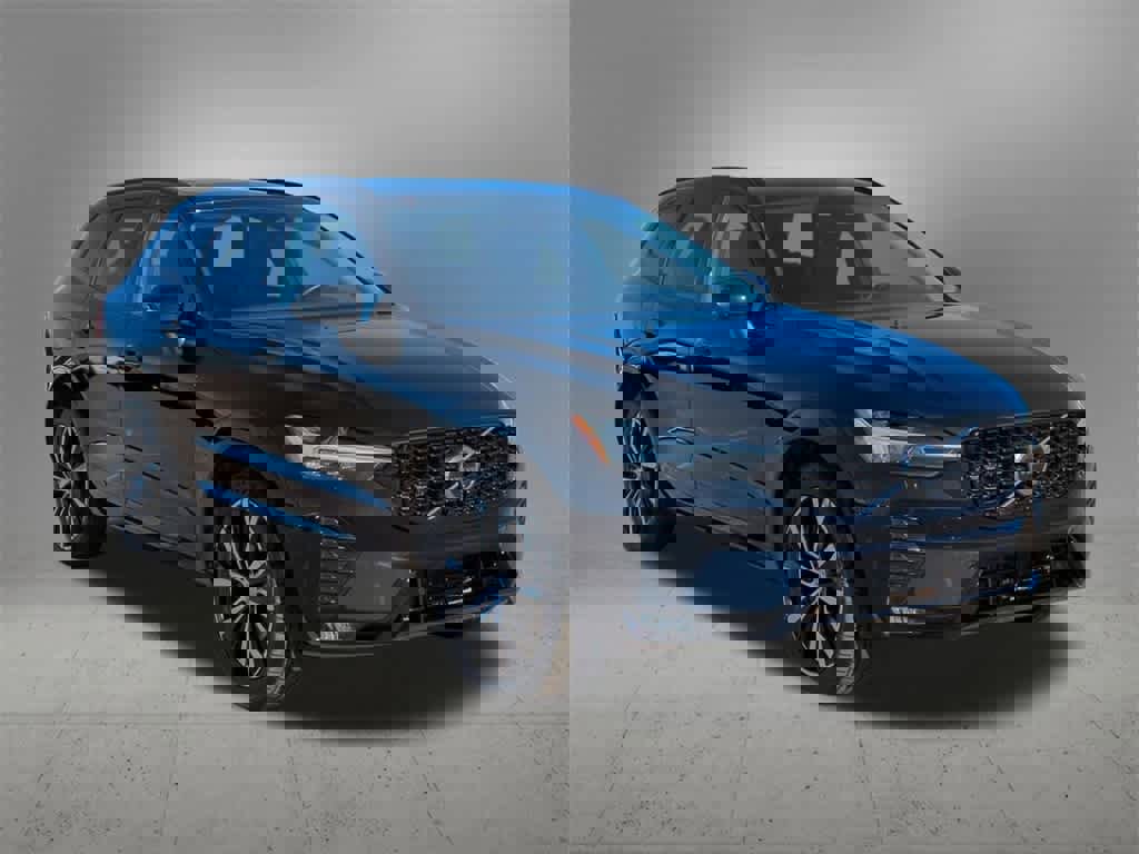 Used 2024 Volvo XC60 B5 Plus w/ Protection Package Premier image 8