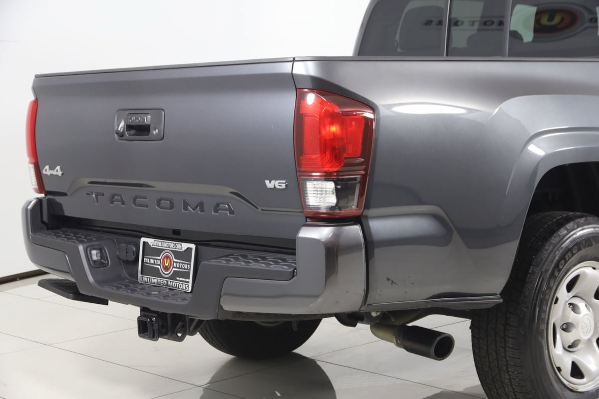 Used 2023 Toyota Tacoma SR AWD/4WD image 36