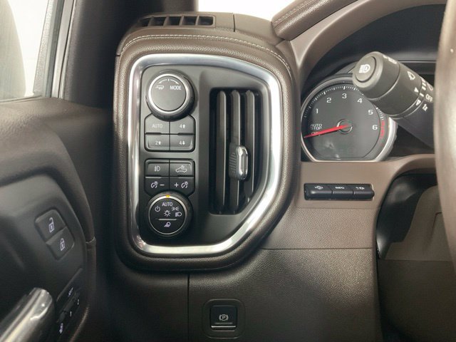 Used 2022 Chevrolet Silverado 1500 LTZ w/ LTZ Premium Package AWD/4WD image 20