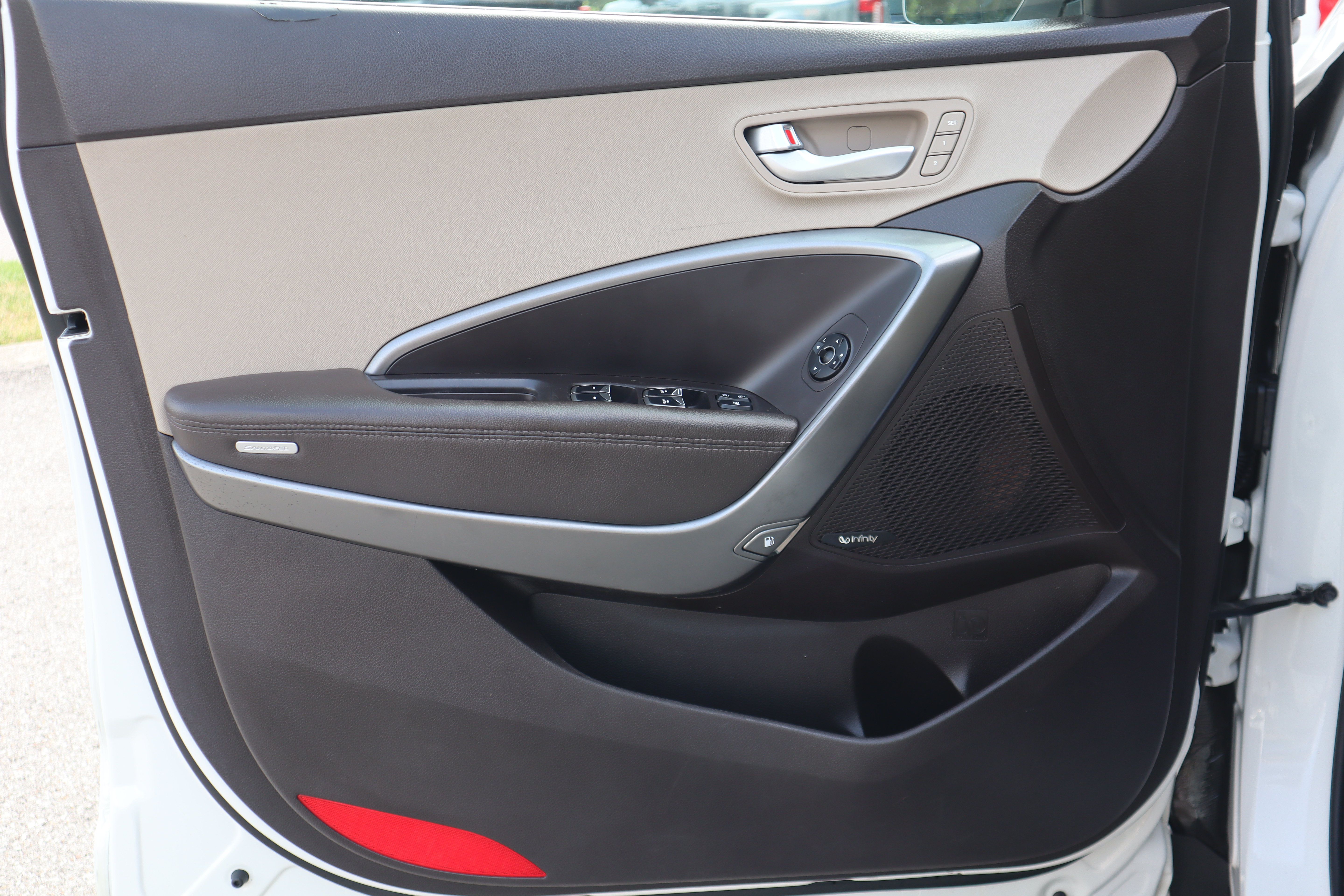 Used 2019 Hyundai Santa Fe XL FWD image 12