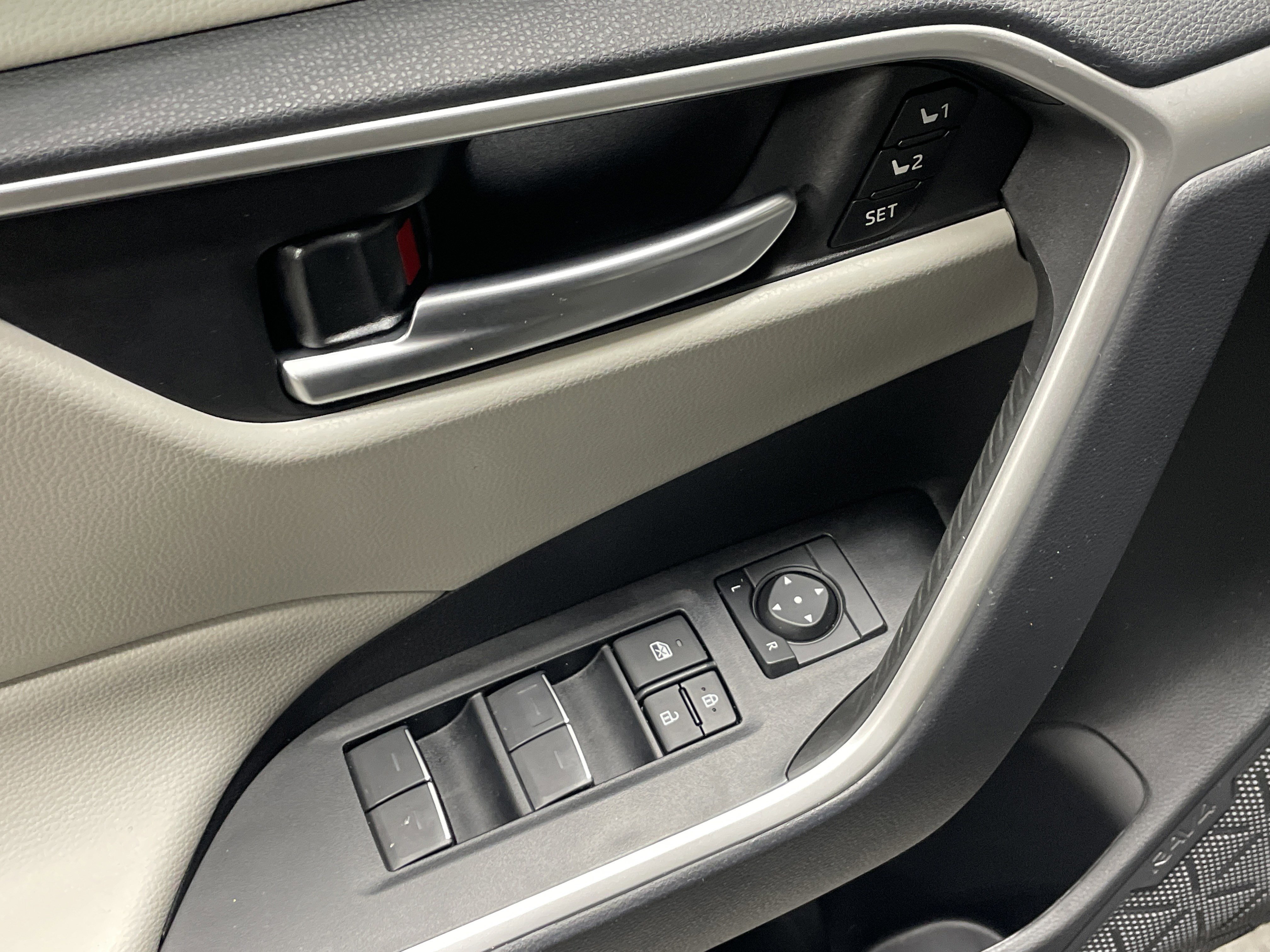 Used 2024 Toyota RAV4 XLE Premium w/ Weather Package image 15