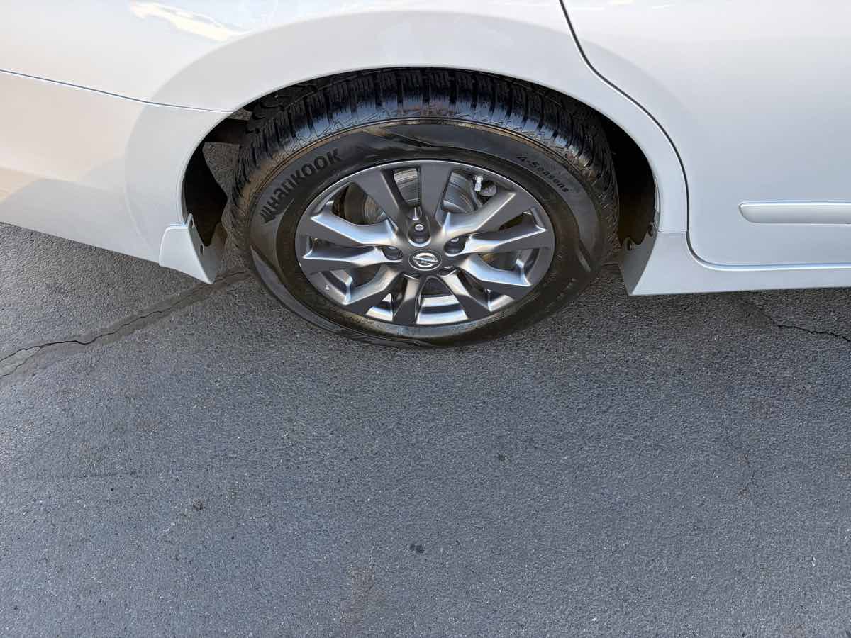 Used 2015 Nissan Altima 2.5 S w/ Special Edition Package FWD image 30