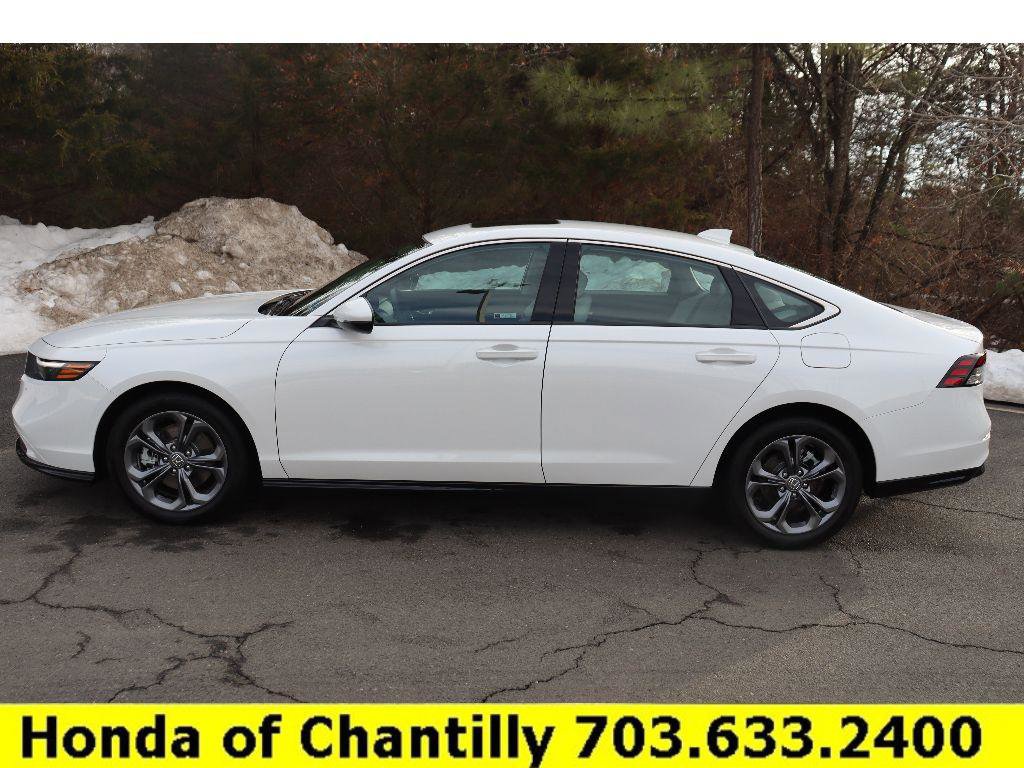 Certified 2025 Honda Accord EX-L image 4