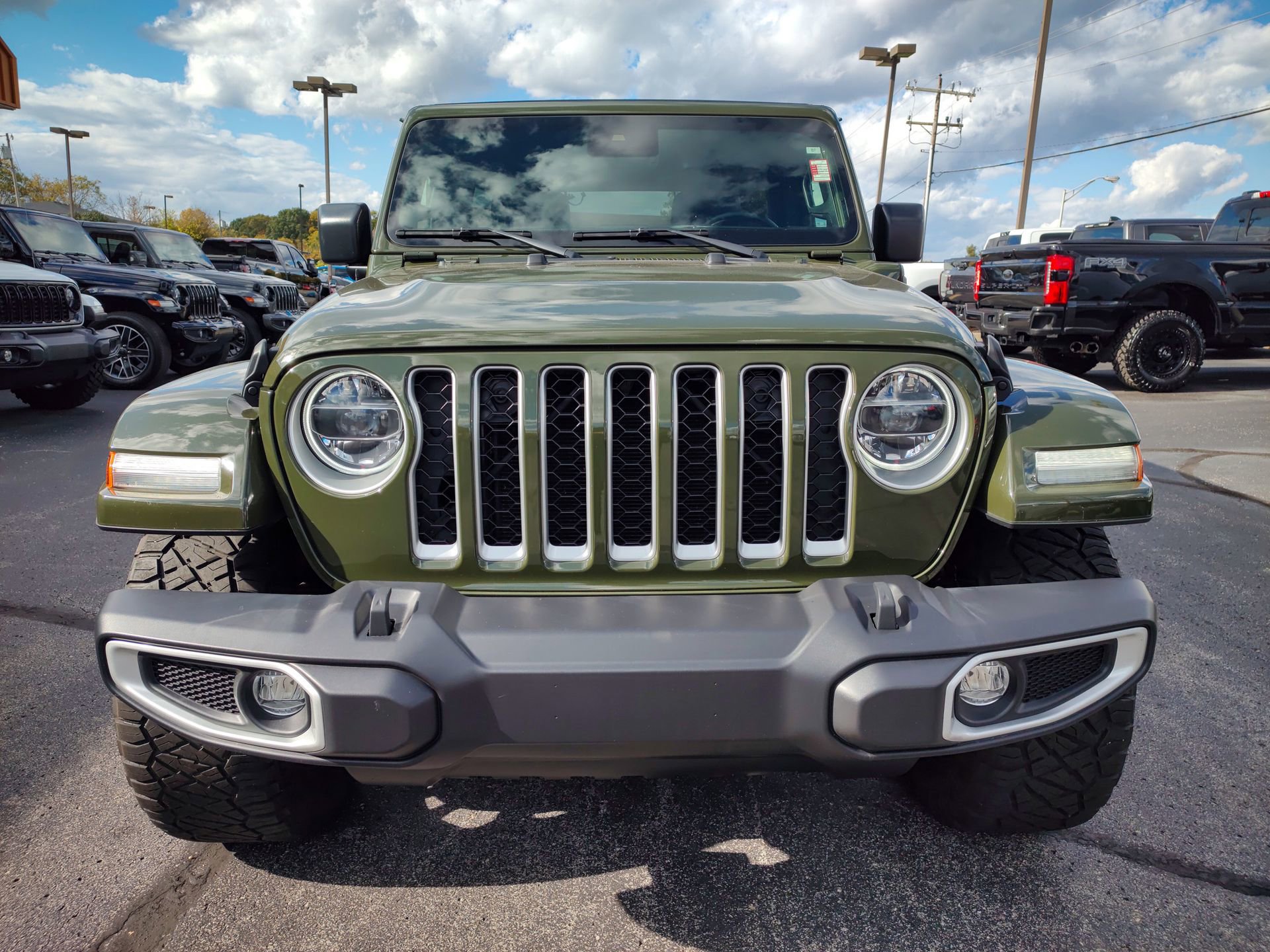 Used 2021 Jeep Wrangler Unlimited Sahara w/ Cold Weather Group image 22