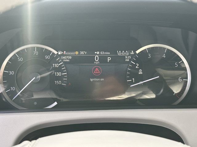 Used 2023 Land Rover Range Rover Velar R-Dynamic S image 34