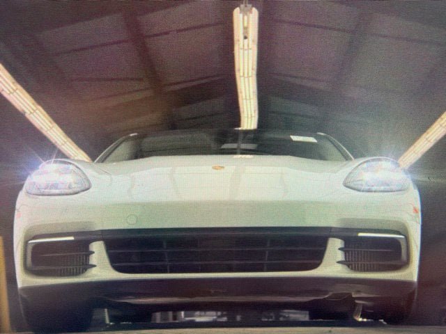 Used 2017 Porsche Panamera 4S w/ Premium Package Plus AWD/4WD image 9