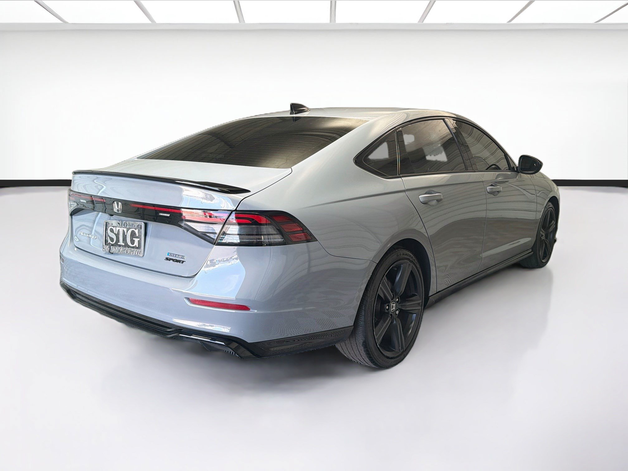Used 2024 Honda Accord Sport image 4