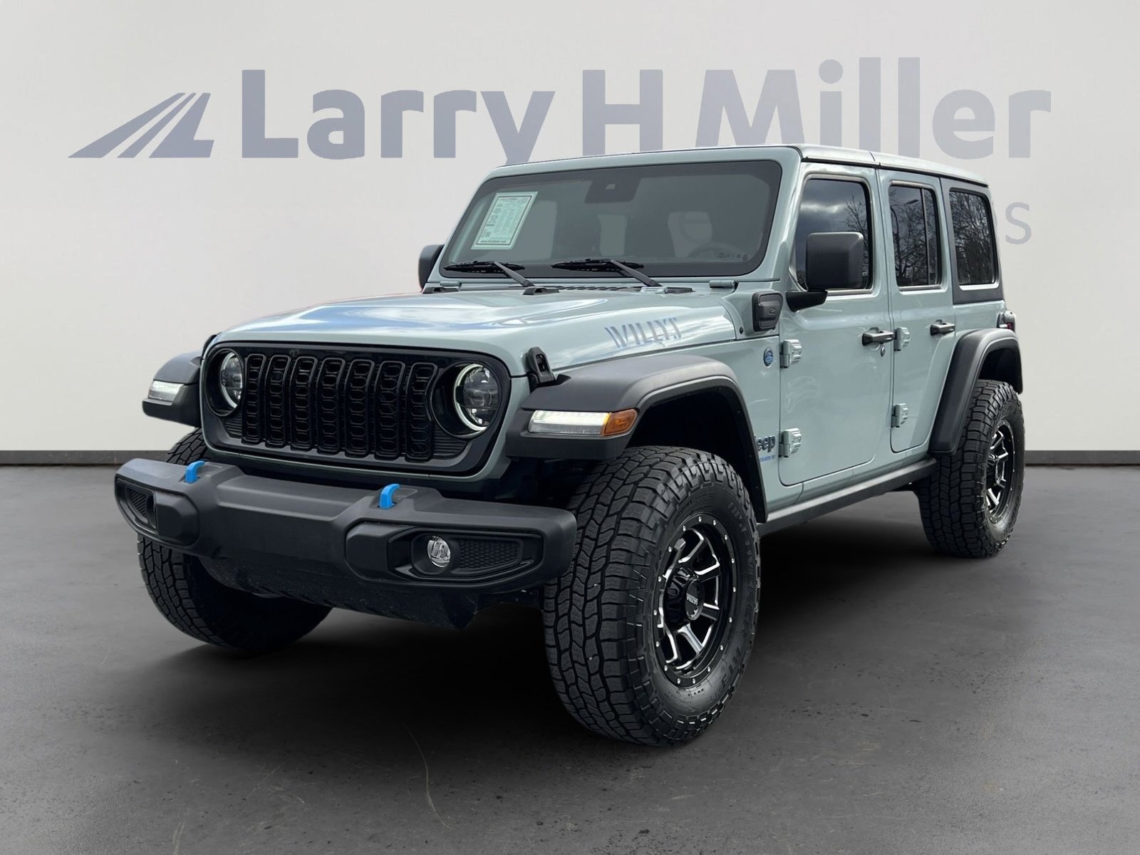 Used 2024 Jeep Wrangler Willys image 4