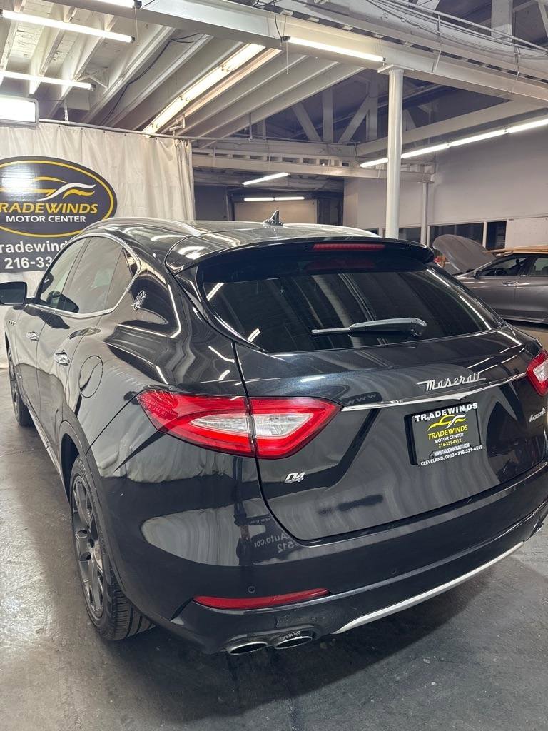 Used 2018 Maserati Levante GranLusso image 4
