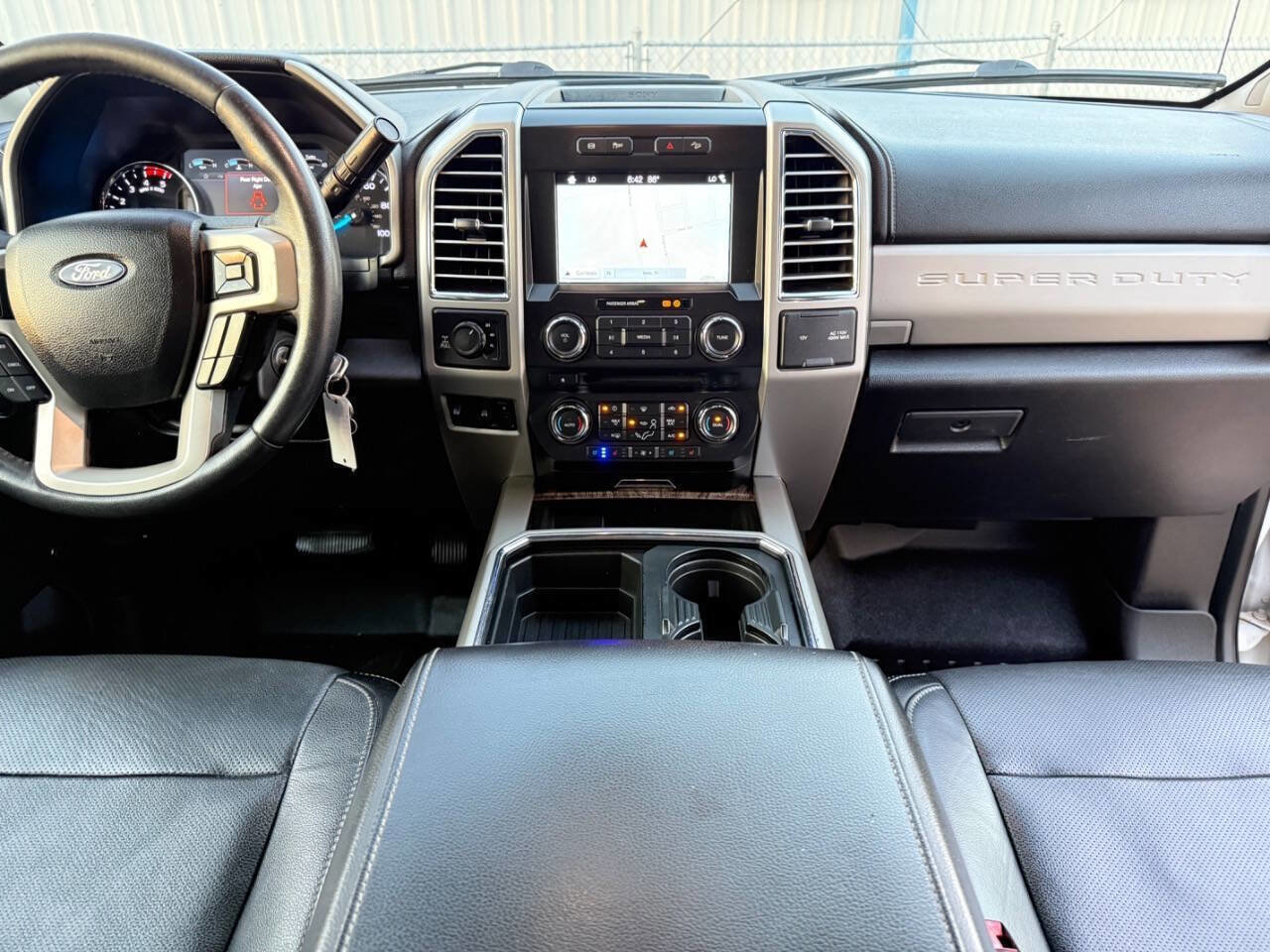 Used 2017 Ford F350 Lariat w/ Lariat Value Package image 28