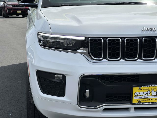 Certified 2024 Jeep Grand Cherokee L Overland w/ Luxury Tech Group IV AWD/4WD image 8