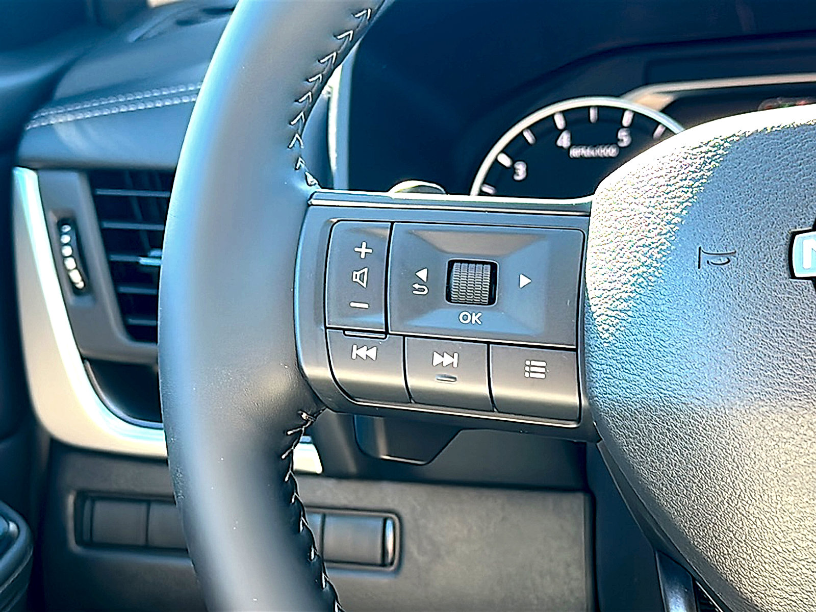 New 2026 Nissan Rogue SV w/ Cold Weather Package image 19