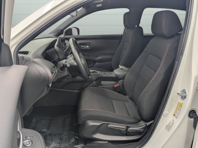 Certified 2025 Honda HR-V Sport image 12