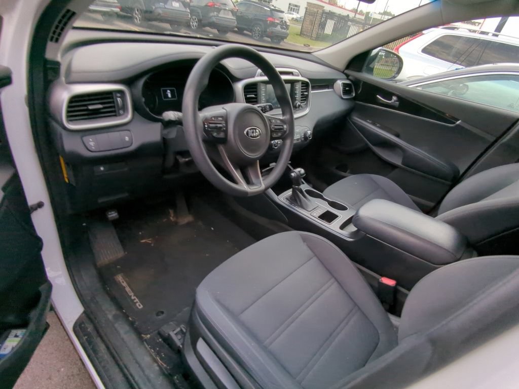 Used 2018 Kia Sorento AWD image 7