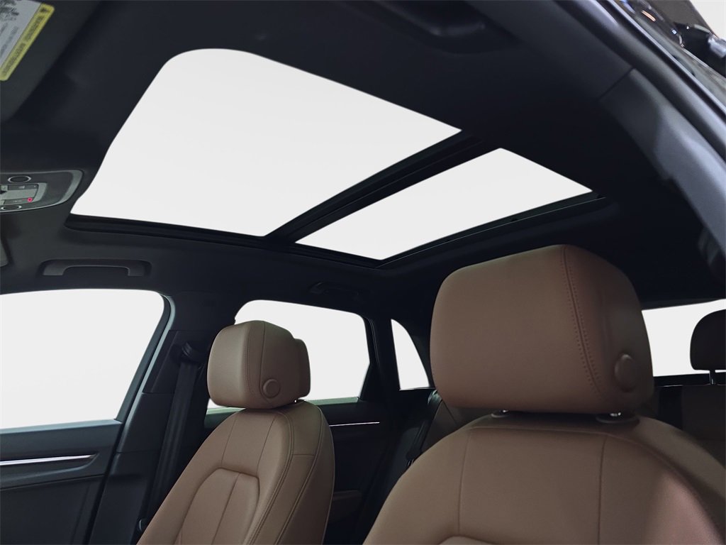 Used 2025 Audi Q3 2.0T Premium Plus w/ Premium Plus Package image 31