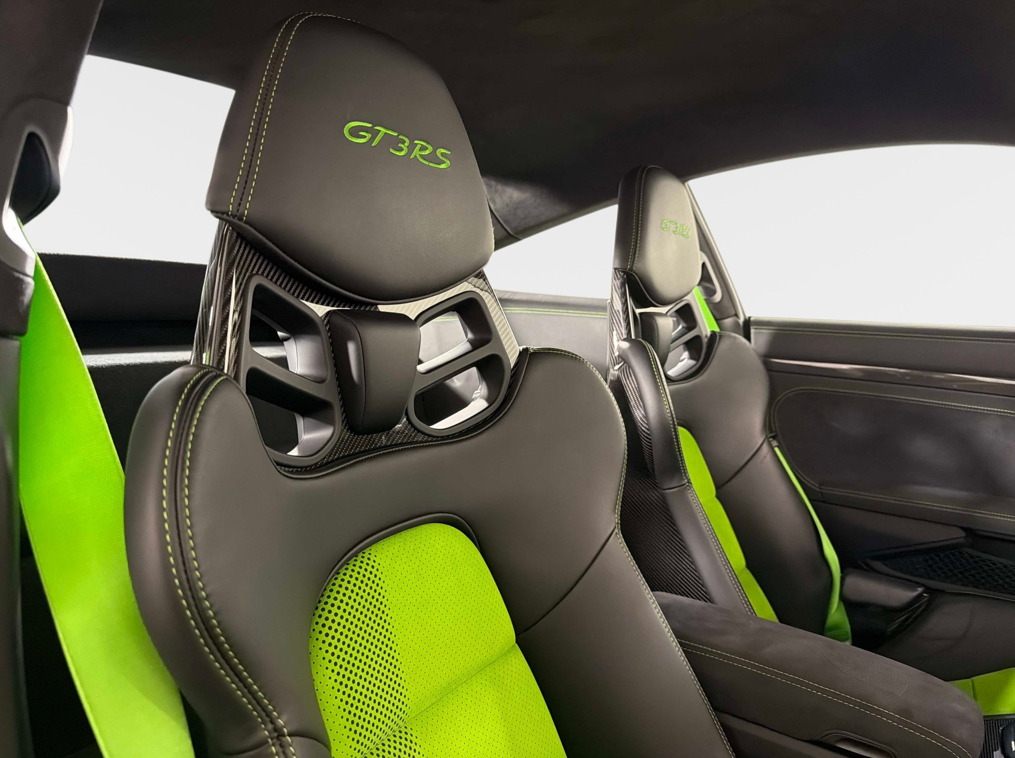 Used 2019 Porsche 911 GT3 RS RWD image 29