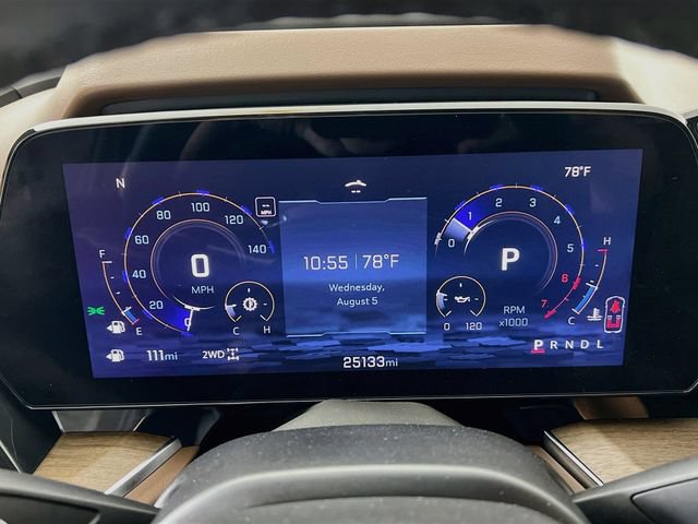 Used 2025 Chevrolet Suburban High Country AWD/4WD image 14