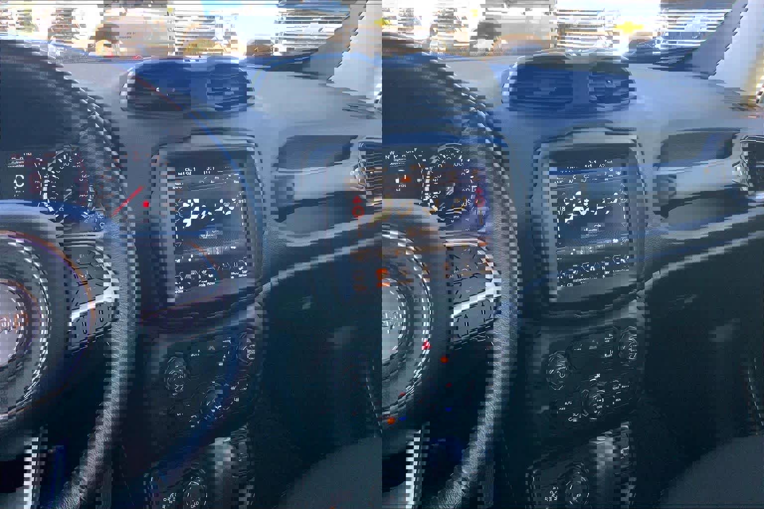 Used 2023 Jeep Renegade Latitude w/ Premium Group image 14