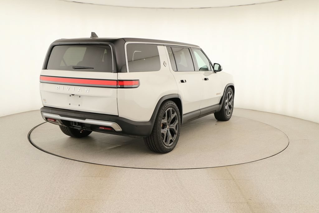 Used 2024 Rivian R1S Adventure AWD/4WD image 6
