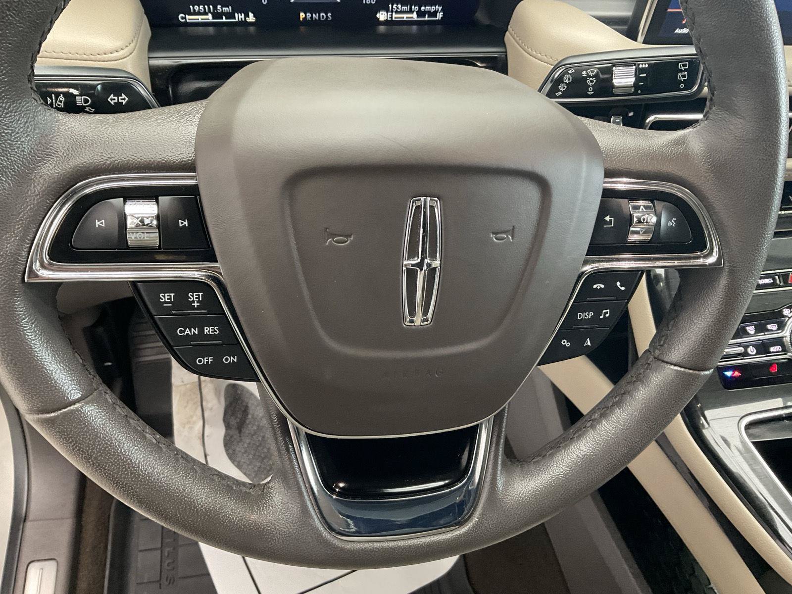 Used 2023 Lincoln Nautilus AWD w/ Premium Package image 23