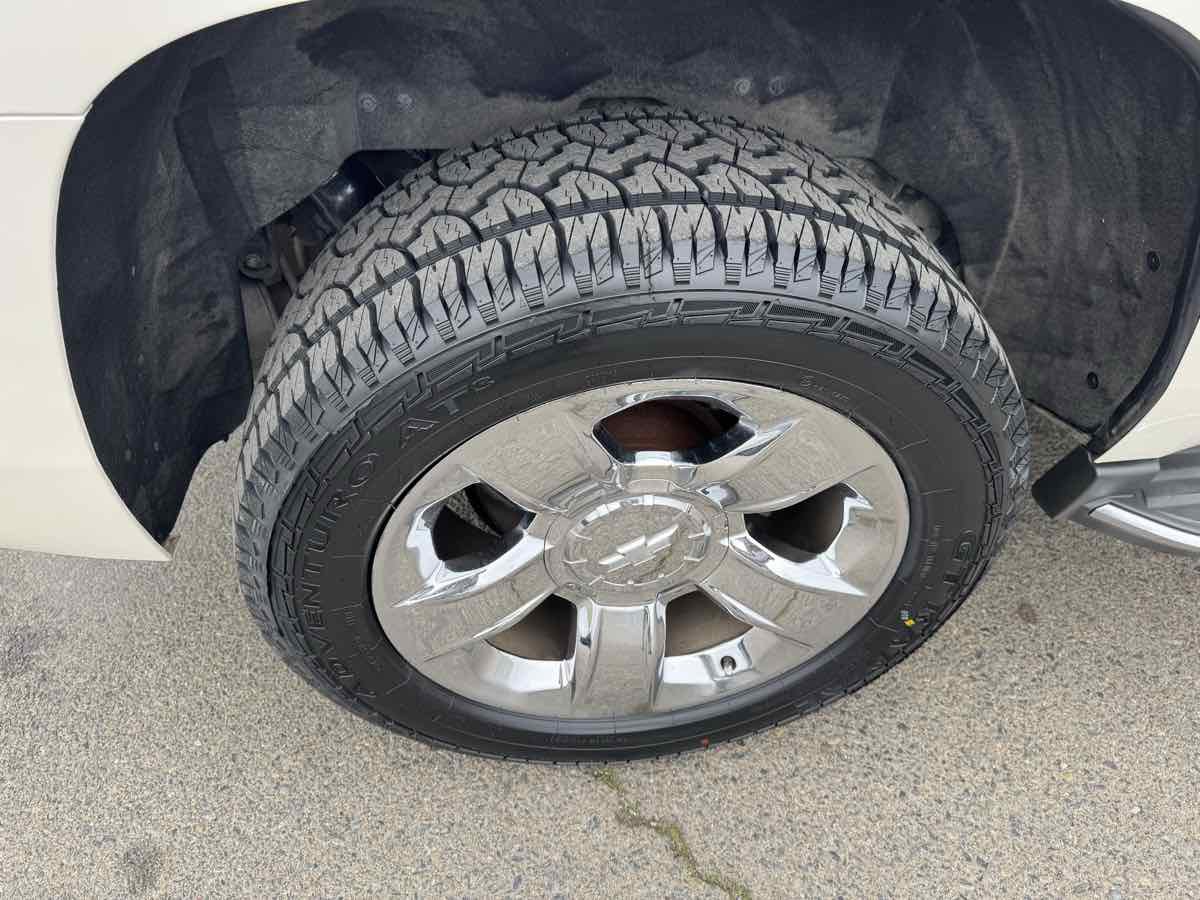 Used 2015 Chevrolet Tahoe LTZ image 43