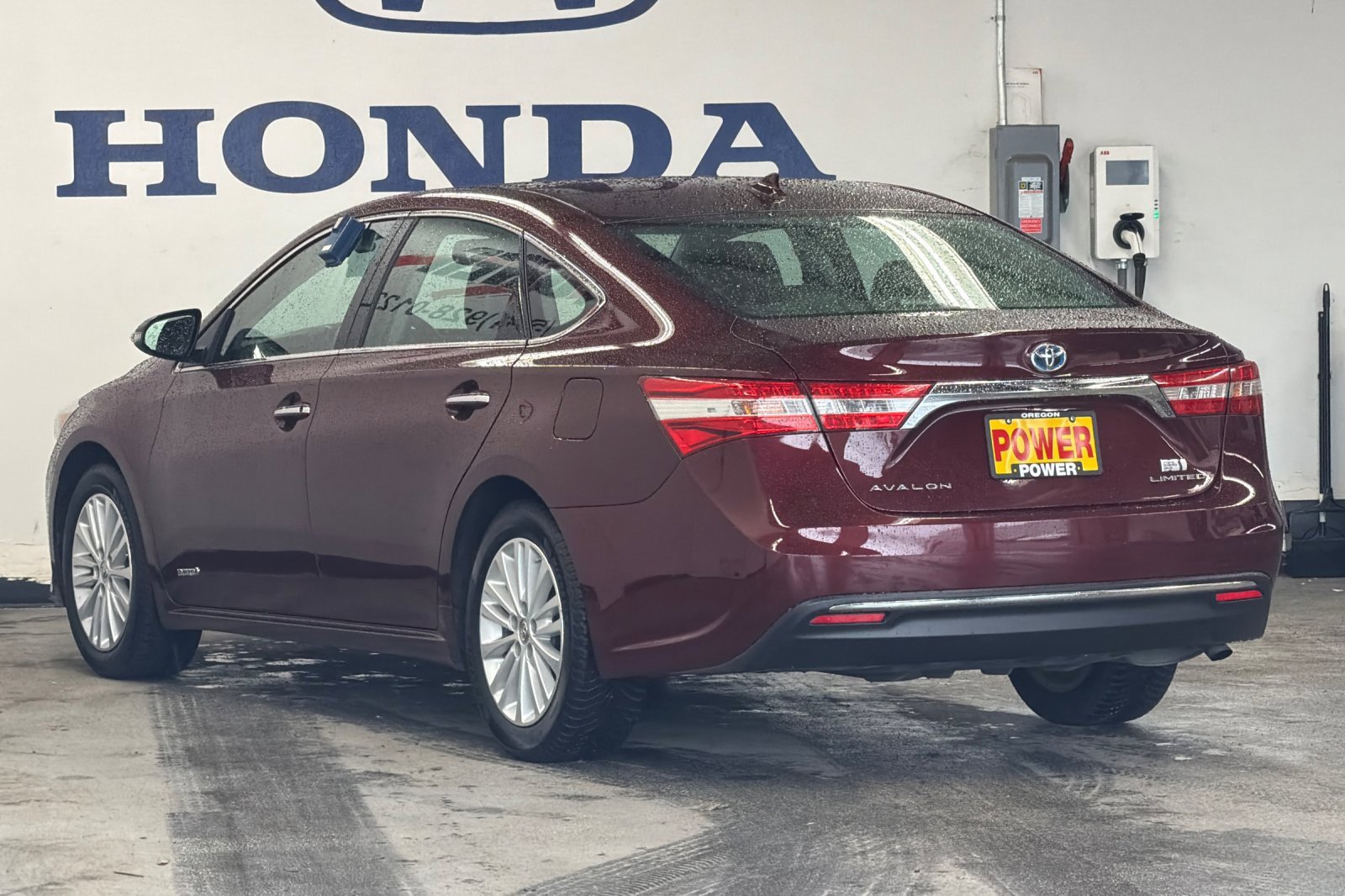 Used 2014 Toyota Avalon Limited image 5