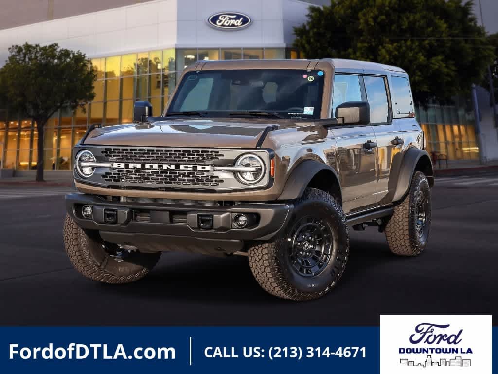 New 2026 Ford Bronco Badlands w/ Sasquatch Package
