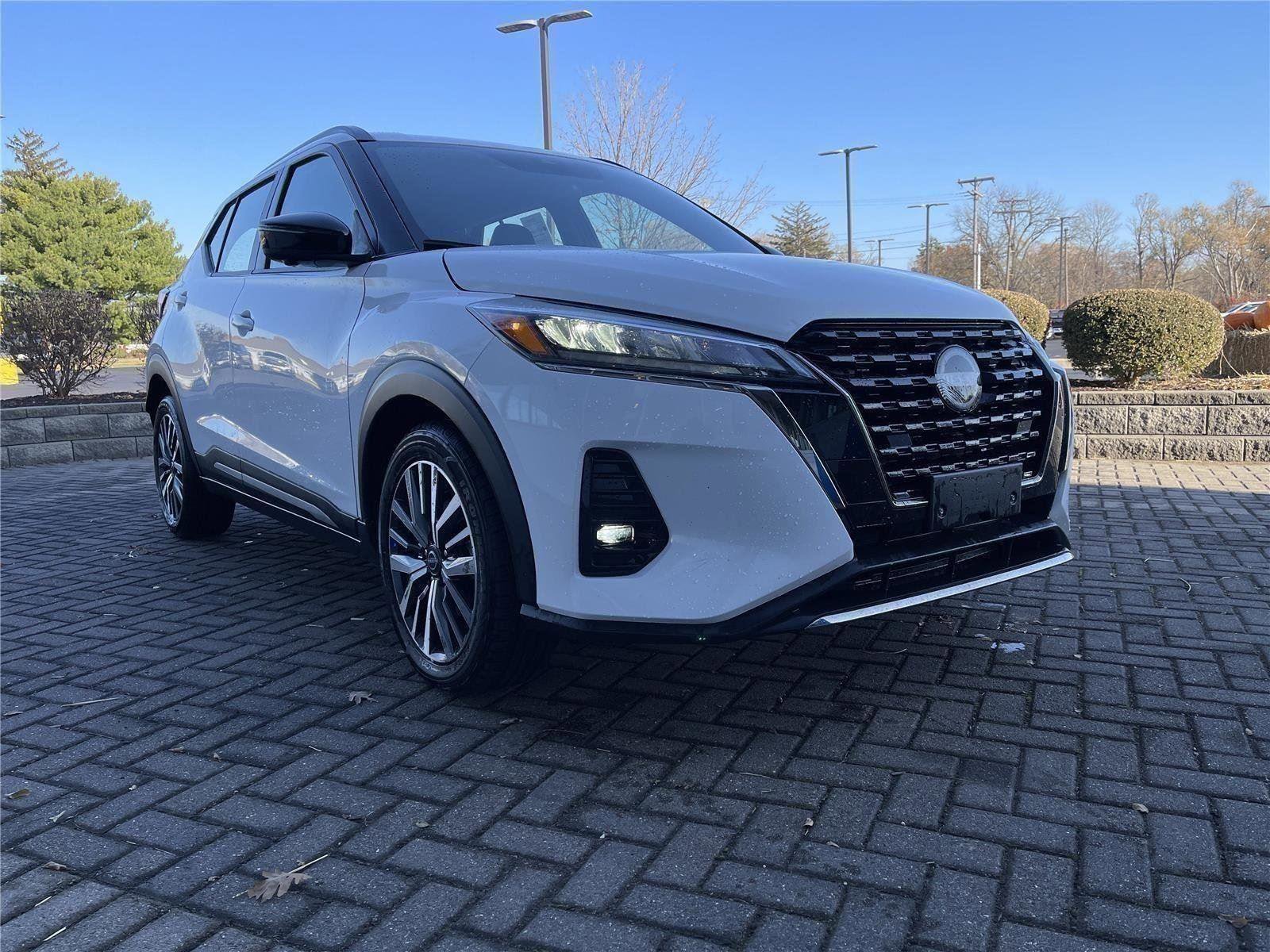 Used 2024 Nissan Kicks SR FWD image 7
