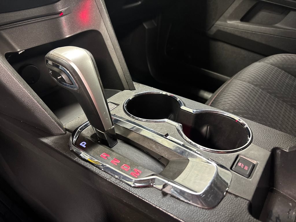 Used 2015 GMC Terrain SLE FWD image 40