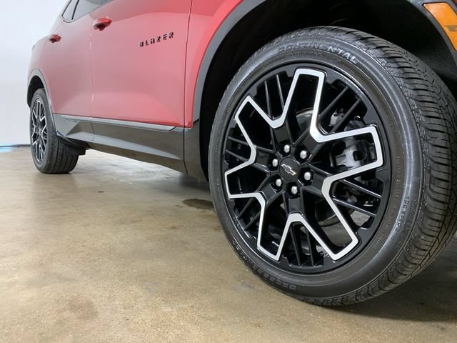Used 2023 Chevrolet Blazer RS w/ Driver Confidence II Package AWD/4WD image 6