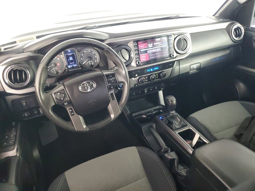 Used 2021 Toyota Tacoma TRD Sport w/ Technology Package image 16