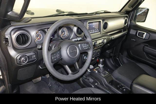Used 2023 Jeep Gladiator Sport AWD/4WD image 25
