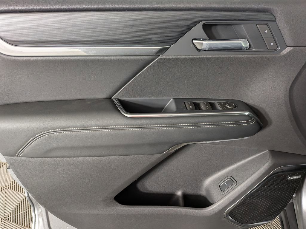 New 2026 GMC Acadia Elevation image 15